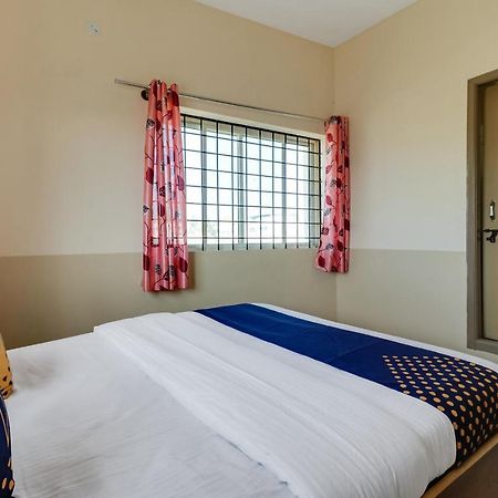 Spot On 76940 Sri Annapoorneshwari Residency Boarding & Lodging Hotel Hassan Exterior photo